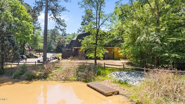 199 Summerwalk Circle, Chapel Hill, NC 27517