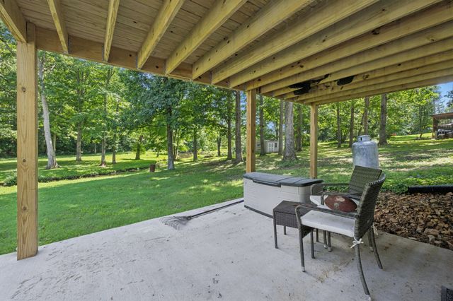 630 Lakeview Cir, Tennessee Ridge, TN 37178