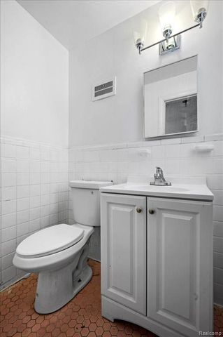 17390 Northlawn Street, Detroit, MI 48221