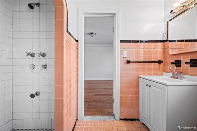 17390 Northlawn Street, Detroit, MI 48221