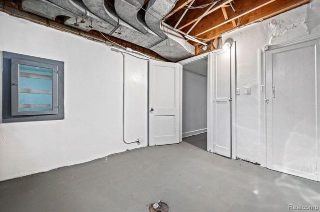 17390 Northlawn Street, Detroit, MI 48221