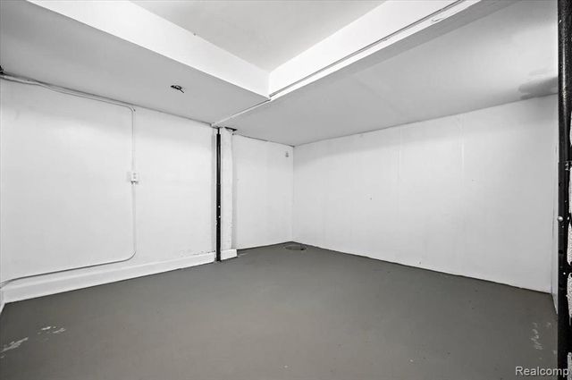 17390 Northlawn Street, Detroit, MI 48221