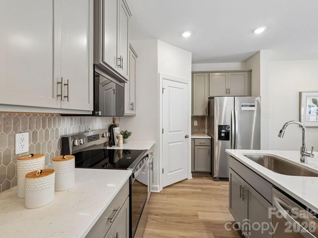 3133 Ophelia Alley, Charlotte, NC 28213