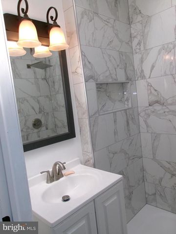 1017 BARKER RD, Sharon Hill, PA 19079