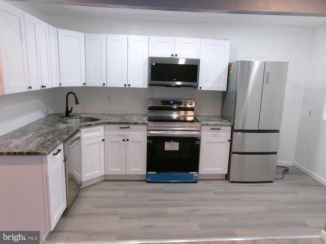 1017 BARKER RD, Sharon Hill, PA 19079