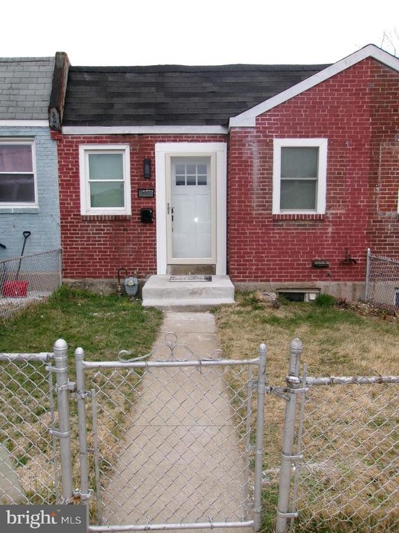 1017 BARKER RD, Sharon Hill, PA 19079