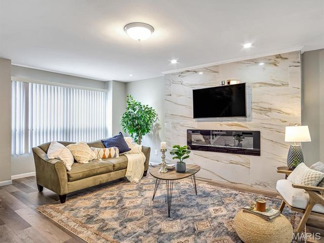 616 Arrowhead Drive, Collinsville, IL 62234