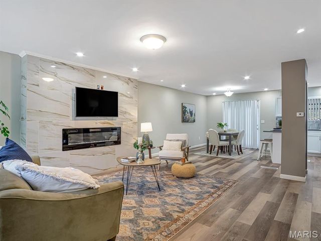 616 Arrowhead Drive, Collinsville, IL 62234