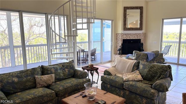 621 Rum RD, Captiva, FL 33924