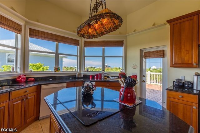 621 Rum RD, Captiva, FL 33924