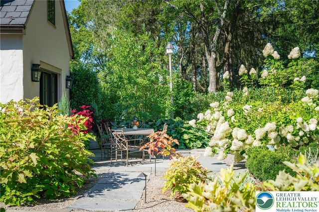 7043 Phillips Mill Road, Solebury, PA 18938