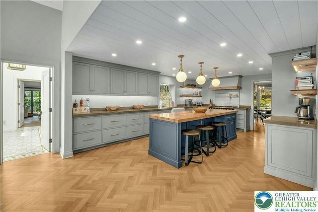 7043 Phillips Mill Road, Solebury, PA 18938