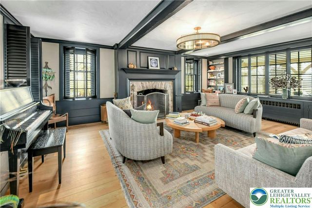 7043 Phillips Mill Road, Solebury, PA 18938