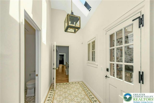 7043 Phillips Mill Road, Solebury, PA 18938