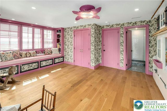 7043 Phillips Mill Road, Solebury, PA 18938