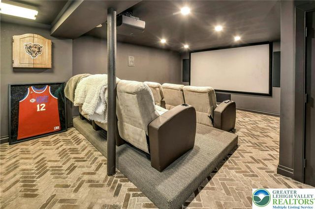 7043 Phillips Mill Road, Solebury, PA 18938