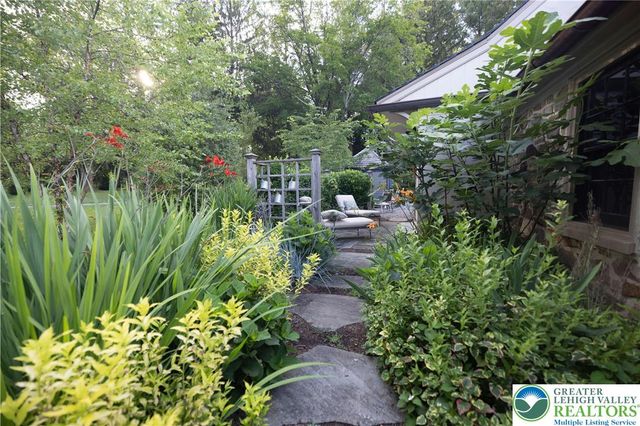 7043 Phillips Mill Road, Solebury, PA 18938