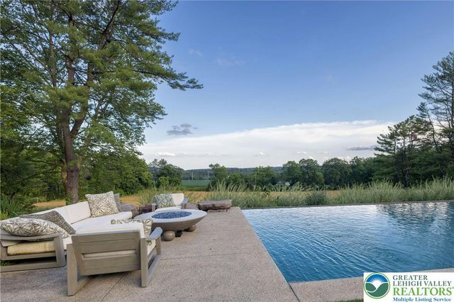 7043 Phillips Mill Road, Solebury, PA 18938