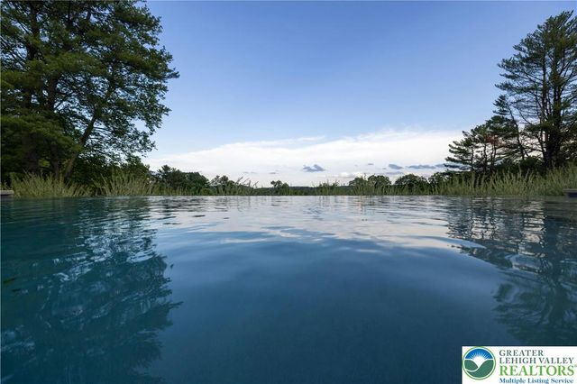 7043 Phillips Mill Road, Solebury, PA 18938