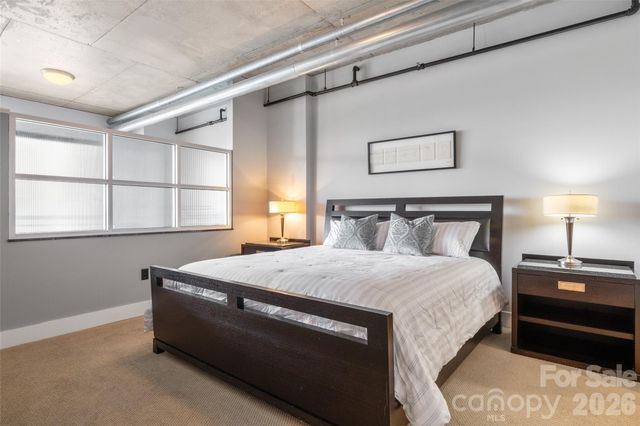 505 E 6th Street 707, Charlotte, NC 28202