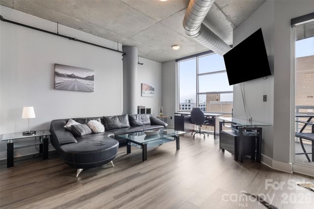 505 E 6th Street 707, Charlotte, NC 28202