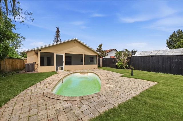 9910 DEAN COVE LANE, Orlando, FL 32825