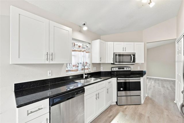 9910 DEAN COVE LANE, Orlando, FL 32825
