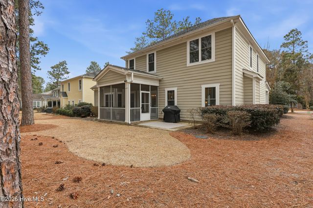 21 Deacon Palmer Drive, Southern Pines, NC 28387