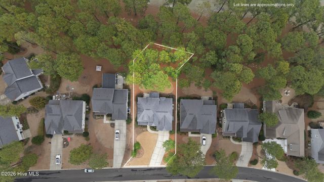 21 Deacon Palmer Drive, Southern Pines, NC 28387