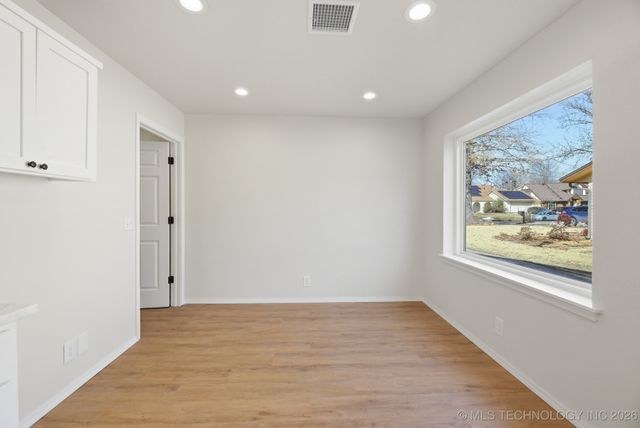 1213 S Oak Avenue, Broken Arrow, OK 74012