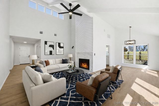 1213 S Oak Avenue, Broken Arrow, OK 74012