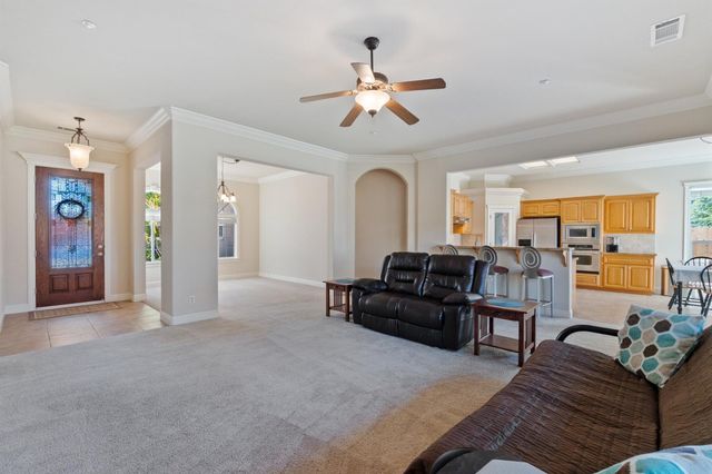 2030 Hedgerow Avenue, Redding, CA 96003