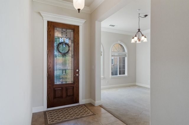 2030 Hedgerow Avenue, Redding, CA 96003