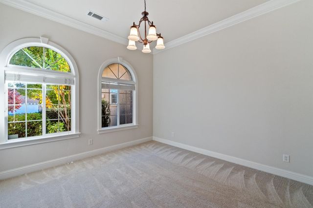 2030 Hedgerow Avenue, Redding, CA 96003