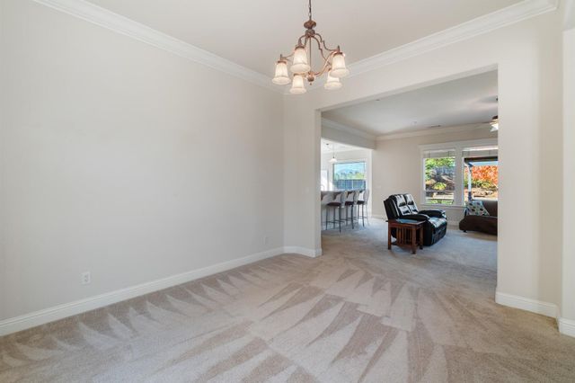 2030 Hedgerow Avenue, Redding, CA 96003