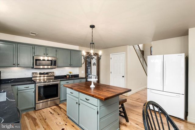 38 CRANBERRY CANNERS RD, New Egypt, NJ 08533