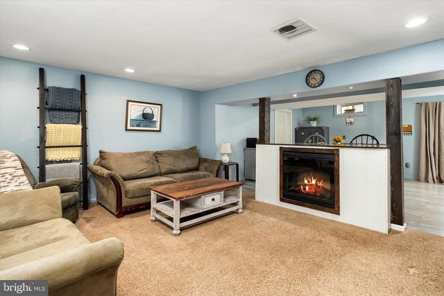 38 CRANBERRY CANNERS RD, New Egypt, NJ 08533