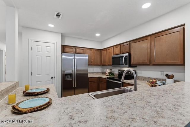 3828 MILLPOINT Drive, Jacksonville, FL 32257