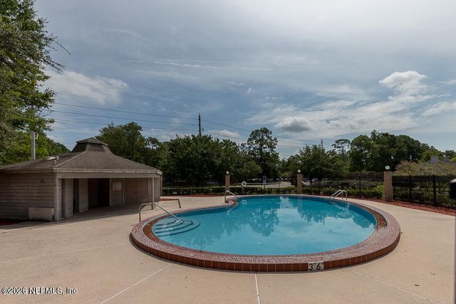 3828 MILLPOINT Drive, Jacksonville, FL 32257