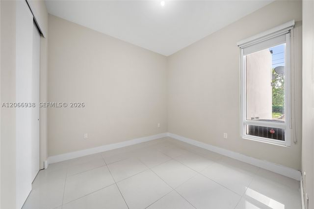 10280 NW 63rd Ter 104, Doral, FL 33178