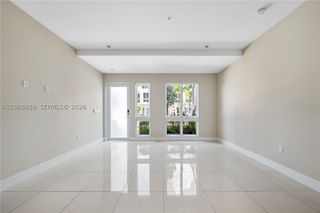 10280 NW 63rd Ter 104, Doral, FL 33178