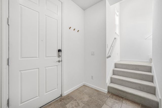 465 Bedford Loop, Mountain View, CA 94043