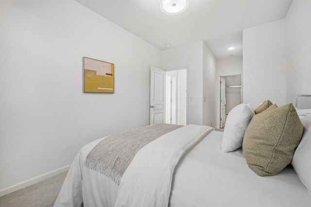 465 Bedford Loop, Mountain View, CA 94043