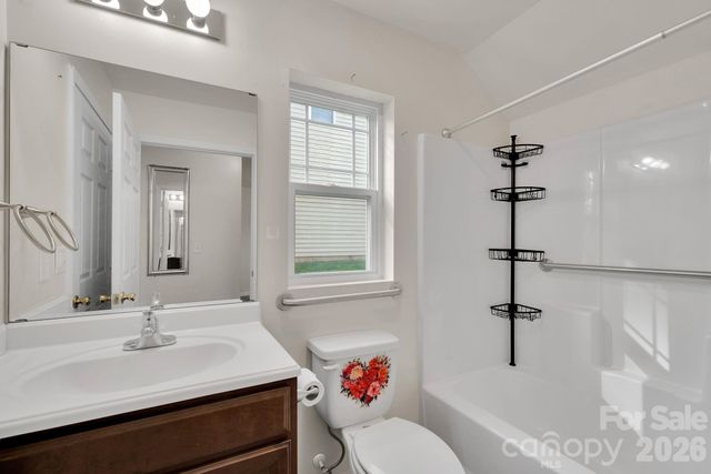 372 E Mills Avenue, Mooresville, NC 28115