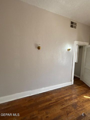 1114 N El Paso Street 5, El Paso, TX 79902