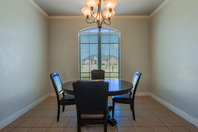 1809 Hunters Ridge Drive, Shawnee, OK 74804