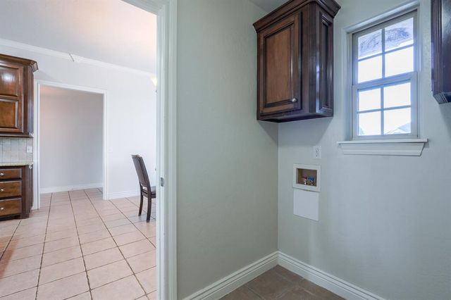 1809 Hunters Ridge Drive, Shawnee, OK 74804