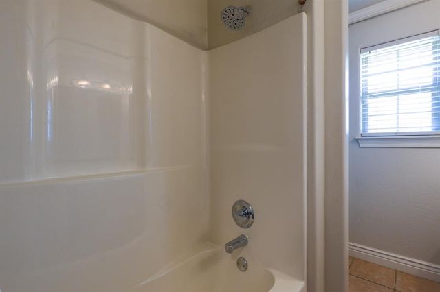 1809 Hunters Ridge Drive, Shawnee, OK 74804