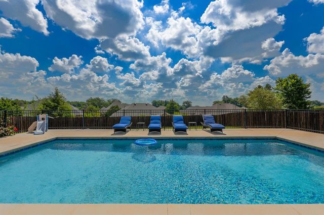 1809 Hunters Ridge Drive, Shawnee, OK 74804