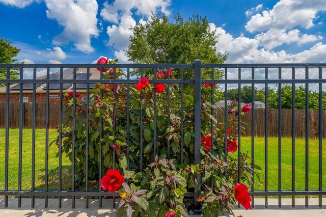 1809 Hunters Ridge Drive, Shawnee, OK 74804